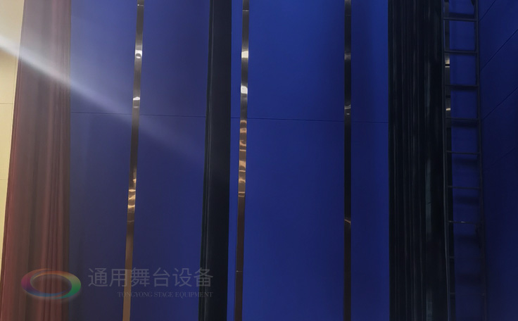 舞臺幕布的阻燃等級：永久性阻燃、阻燃、耐久性阻燃、非阻燃、可加工為阻燃...